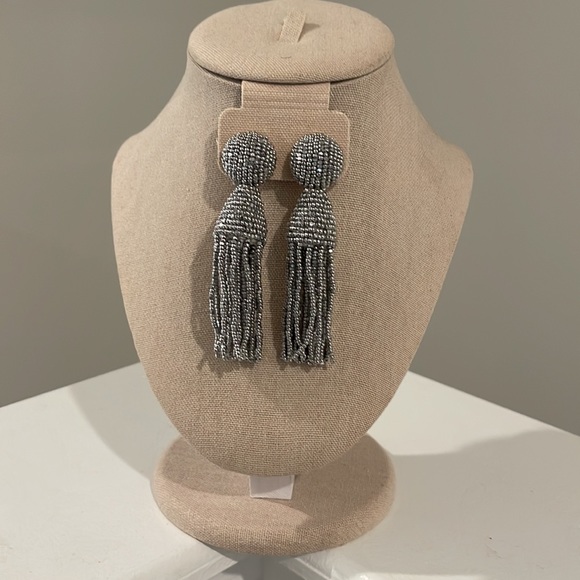 Oscar De La Renta Beaded Tassel Clip-On Drop Earrings - Picture 7 of 8